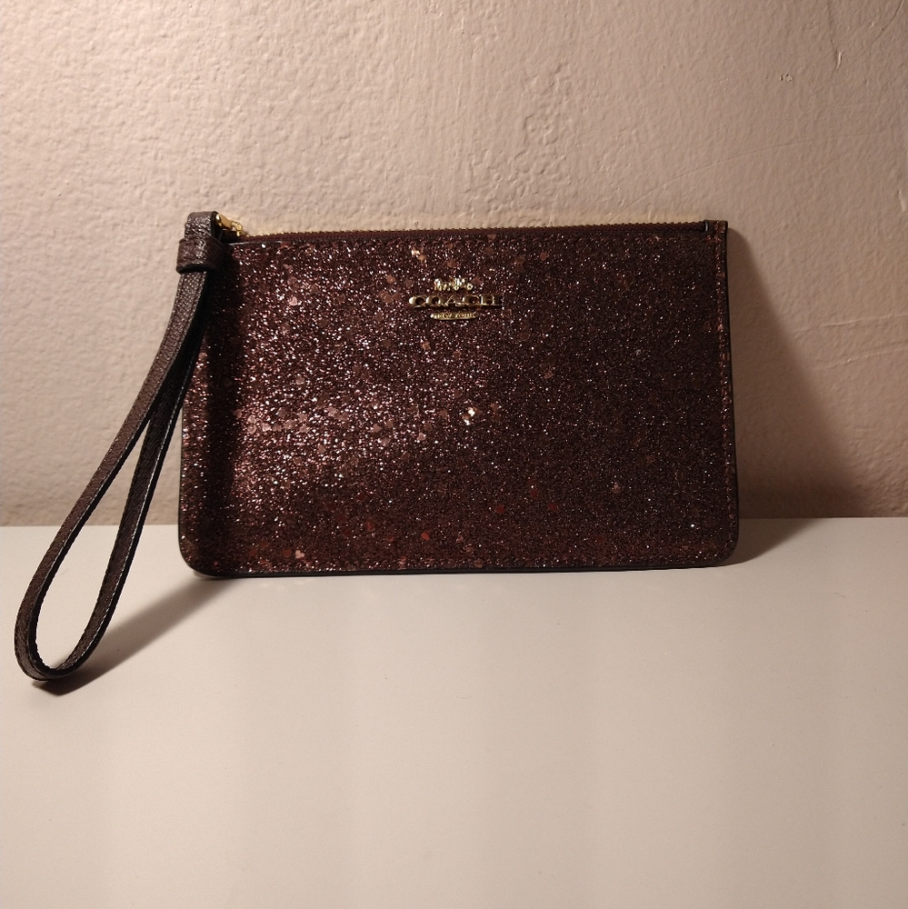 ❌❌*** SOLD*** ❌❌Coach Glitter Wristlet